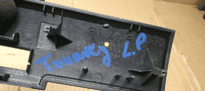 Listwa uchwyt dekor konsoli VW Touareg 7L6857221H 7