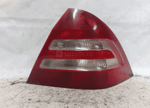 Tyl tylna lampa prawa mercedes W203 sedan 1