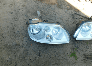 touran I  lampa prawa WYSYŁKA 1