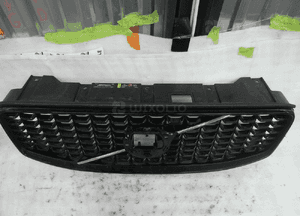 VOLVO XC60 II Lift R DESIGN grill atrapa 32409198 32133812 CAŁY 4