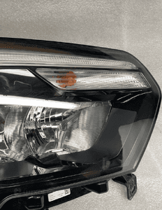 Lampa prawy przod renault master iv 4 260105567R 5