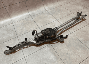 Mercedes W212 mechanizm silnik wycieraczek europa 9