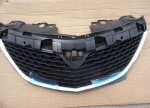 Lancia ypsilon 15- atrapa grill chrom nowa 1