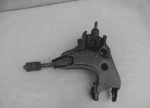 WAHACZ PRAWY PRZÓD  ŚRUBA WSPORNIK NISSAN TERRANO II MAVERICK 5