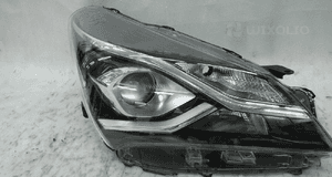 Toyota yaris iii lift lampa przednia prawa 1