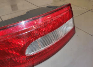 Jaguar xf X250 sedan lampa tył lewa w błotnik tylna europa oryg b.ładna 6