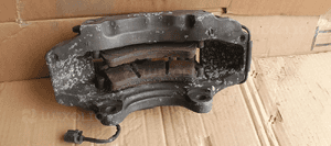 Zacisk hamulcowy prawy przód 18ZR Porsche Cayenne 4