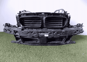 BMW 5 F10 LCI Pas Przedni / Zestaw Chłodnic 12575 1