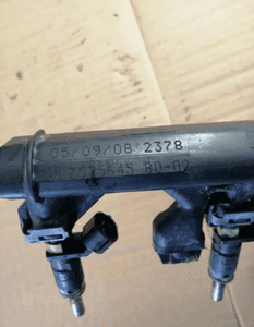 Listwa wtryskowa wtryski Peugeot 207 1.6 VTI 1.6 THP V757564580 7
