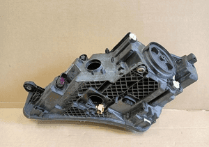 Lampa prawa prawy bi xenon skoda superb iii 3 3V 15- 3
