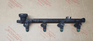 Listwa wtryskowa wtryski Renault Megane II 7700112777 3