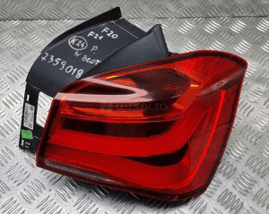BMW F20 F21 LAMPA PRAWA TYŁ TYLNA W BŁOTNIK 7359018 2