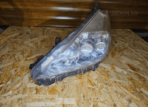 TOYOTA PRIUS PLUS 12-15 lampa przednia lewa ksenon xenon 1