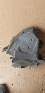 Obudowa filtra powietrza VW Passat B5 W8 4.0 3B0129605B 2