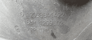 Nadkole prawy przód część przednia Mercedes W203 A2038841422 5
