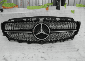 Mercedes 213 amg grill atrapa 1