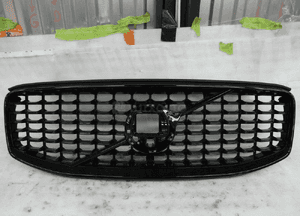 VOLVO XC60 II Lift R DESIGN grill atrapa 32409198 32133812 CAŁY 1