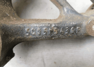 Zwrotnica prawa prawy tył Vw Audi 5Q05054368 5