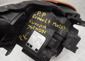 Lampa prawy przód xenon renault modus 8200301853/B 2