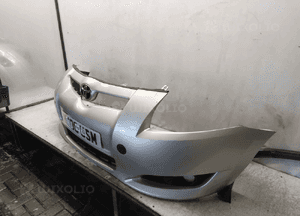 Zderzak przód przedni toyota auris i 1 1C0 srebrny halogeny 4