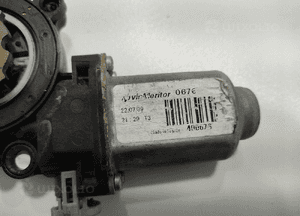 SILNICZEK SZYBY LEWY PRZÓD PRZEDNI LAND ROVER DEFENDER 2007-2014 4