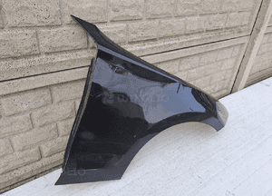 Bmw 1 E87 E88 E81 E82 2004 - 2011 błotnik prawy 3