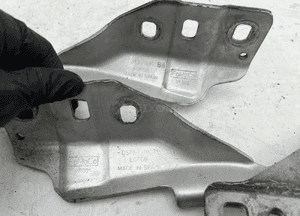 Zawiasy maski prawy lewy ford mondeo MK5 v DS73-F16800-BB DS73-F16801-BB 3