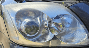 Toyota Avensis T25 lampa przód przednia prawa EU 1