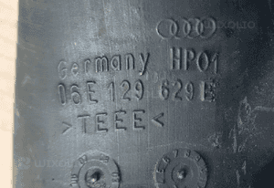 Audi A6 C6 A4 B7 3.2 FSI rura wlot powietrza rezonator 06E129629E 2