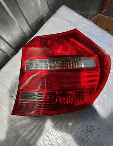 Bmw E87 lci lift lampa prawa tylna super stan 1