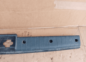Osłona nakładka progu bagażnika Mercedes W163 ML A1636940033 3