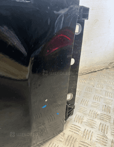 Blotnik prawy przod mercedes W205 197 org fv 10