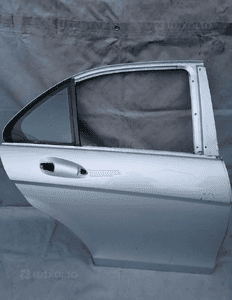 Drzwi prawe prawy tył Mercedes C Klasa W204 sedan 07-10r C775 1