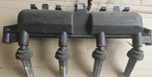 Citroen C2 C3 C4 Peugeot 207 307 207 1007 1.4 8V cewka zapłonowa 9654347080 3