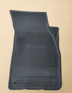 Dywaniki gumowe Audi A4 8E2061501A przód RL 7