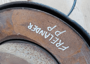 Zwrotnica prawy przód przednia prawa Land Rover Freelander 2.0 TD 5