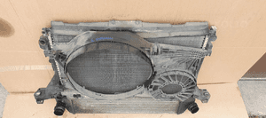 Pas przedni chłodnice wentylator Opel Movano III 2.3 214004474R 214757355R 2