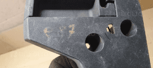 Zamek kanapy prawy tył tylny BMW E87 7112864 8