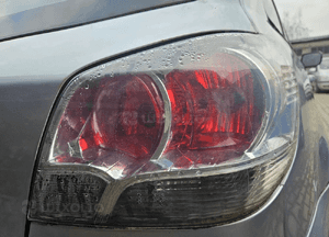Mitsubishi Outlander I 1 lampa tył tylna prawa lewa 2