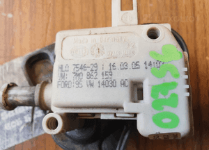 Siłownik 7M0862159 4B9962115B Silniczek Elektryczny Cięgno Zamka Klapy Bagażnika Audi A4 B6 Kombi Sedan 4B9962115B 29