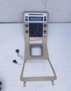 Tunel srodkowy panel przelaczniki wyspa volvo V70 iii 1
