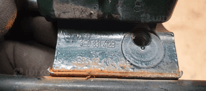 Zawias zawiasy drzwi prawy przód para Audi A4 B6 8E0831412B 4