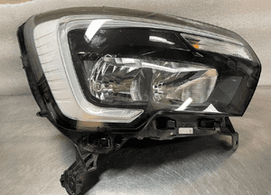 Lampa prawy przod renault master iv 260105567R org 1