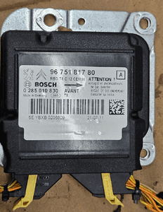 Peugeot 3008 5008 moduł sensor sterownik poduszek powietrznych airbag  9675181780 1