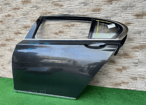 Drzwi bmw 7 G12 A90 1