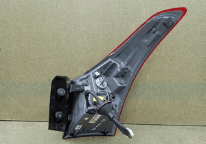 LAMPA LEWA TYLNA LEWY TYŁ HYUNDAI I30 II HB 12- 2