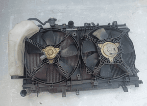 Chłodnica wody Subaru Impreza GD 2.0 WENTYLATORY 2