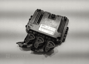 Komputer sterownik silnika trafic ii vivaro a 1.9 dci 8200389519 0281011529 2