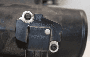 Przepływomierz TOYOTA YARIS III D4D 2011-2020 LEXUS 22204-26010 3