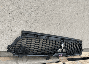 Grill atrapa zderzaka mitsubishi outlander ii lift 2